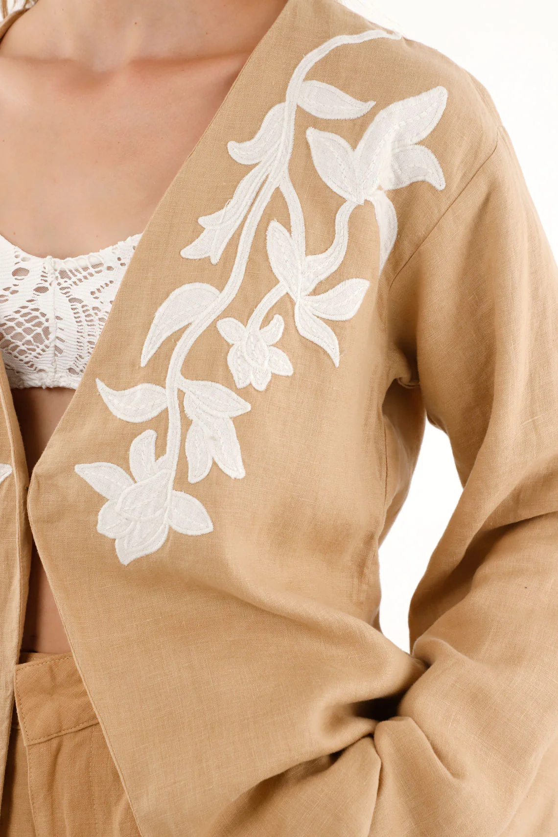 100% Linen Women’s Coat with Embroidery - Image 2