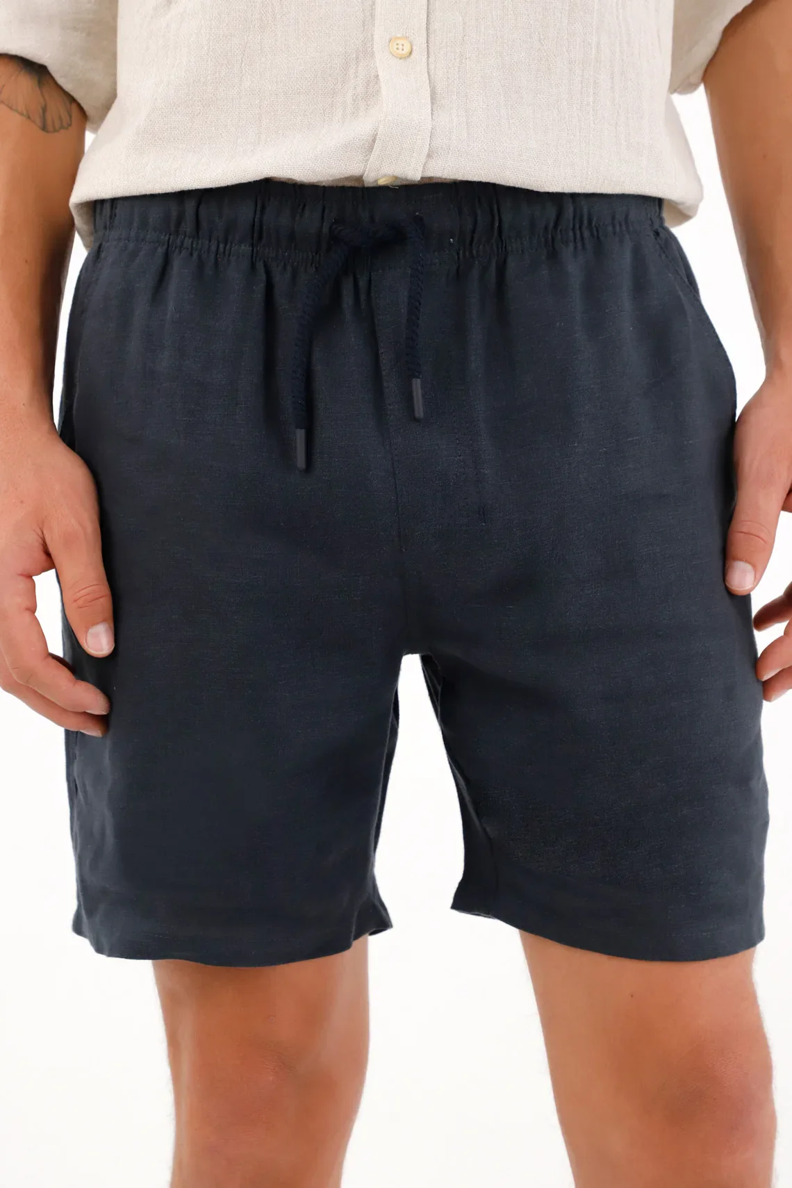 Bermuda en 100% lino clásica azul para hombre - Image 2