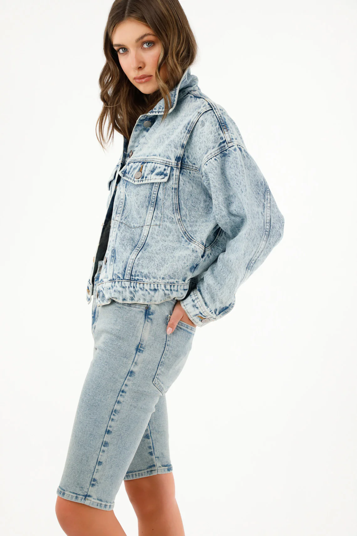 Women's Midi Denim Shorts