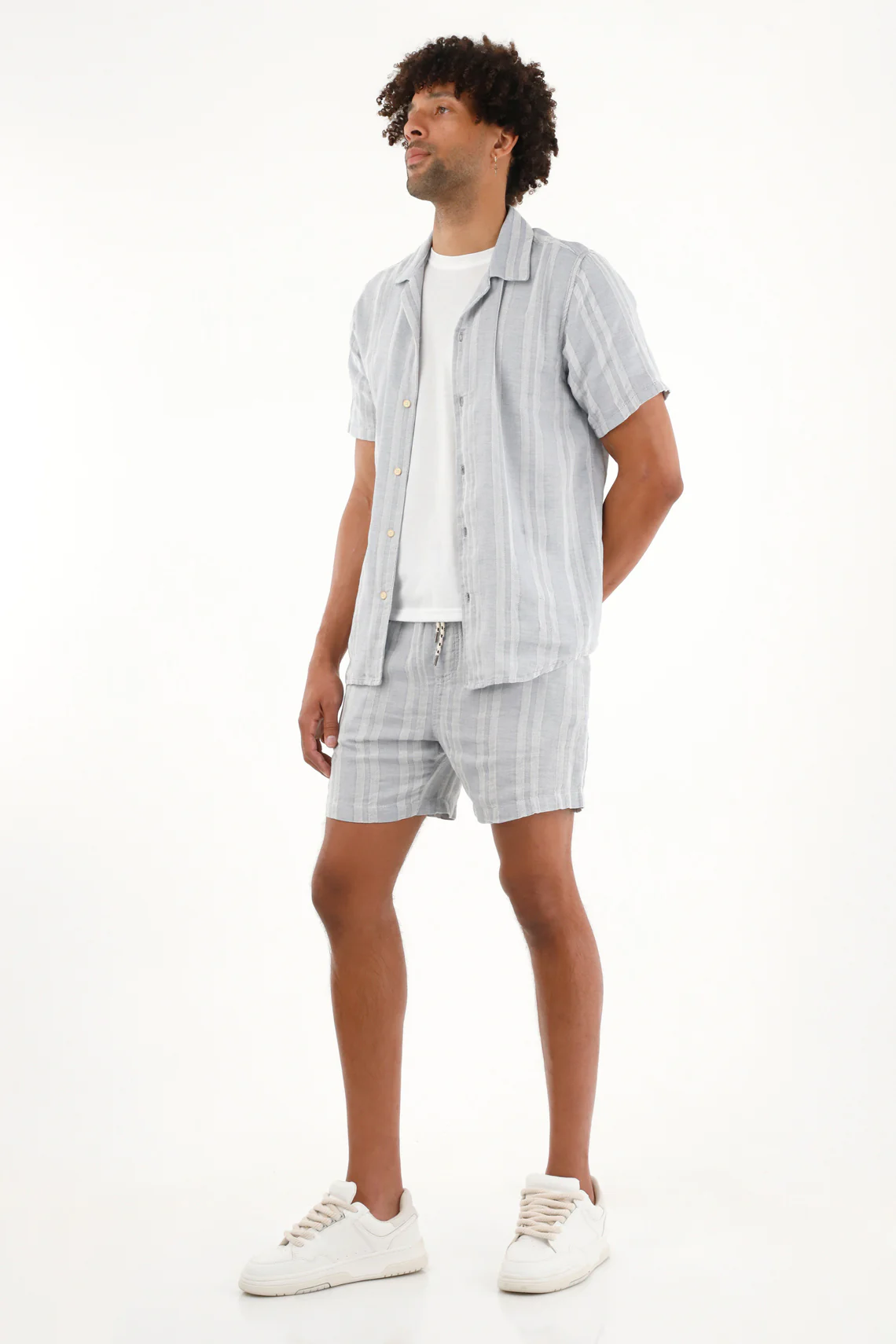Men's striped blue bowling shirt - Image 2