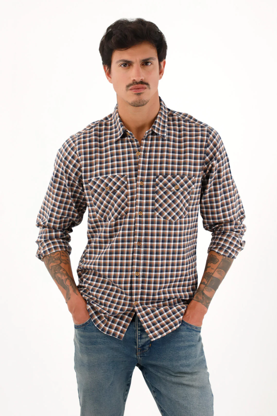 Men's flannel shirt with brown wooden buttons - Image 2