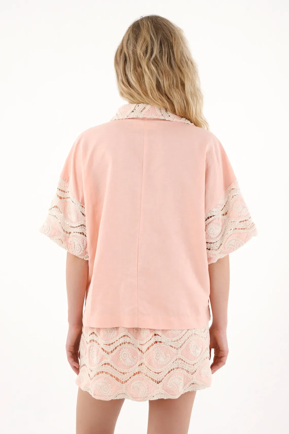 Camisa con bordado desagujado para mujer - Image 4