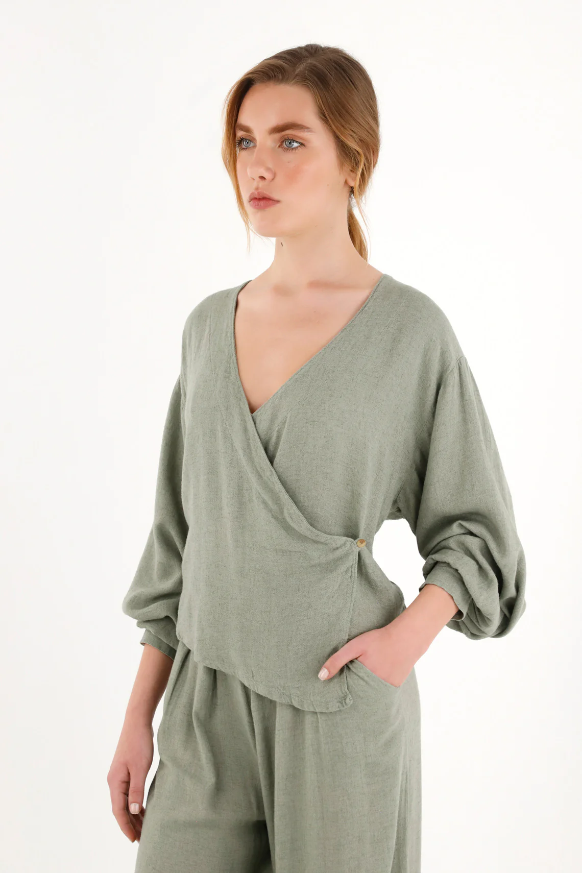 Women's green long sleeve shirt - Image 2