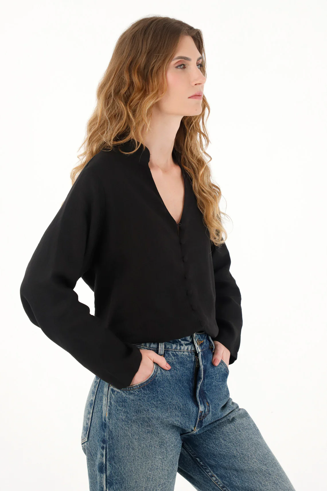 Women's black neru collar shirt in 100% linen