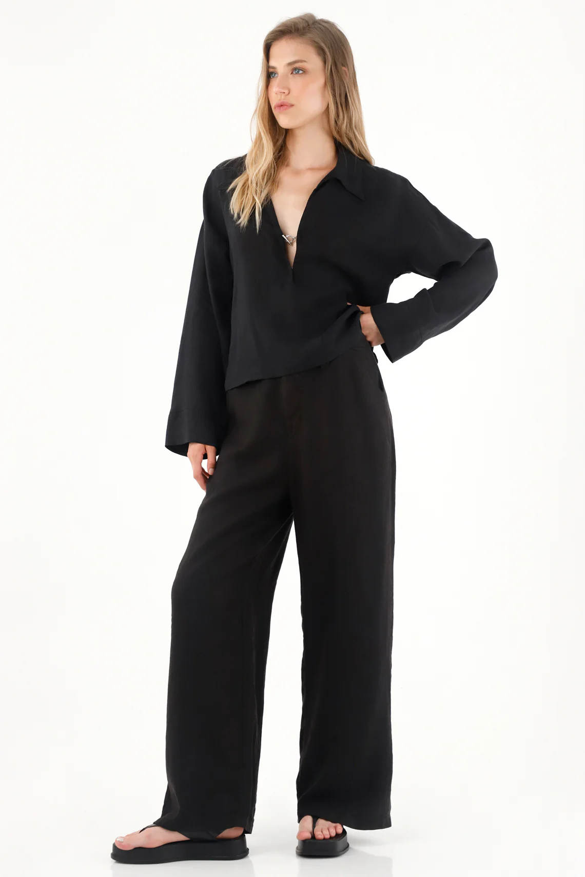Women's 100% Linen Long Sleeve Black Shirt - Image 2