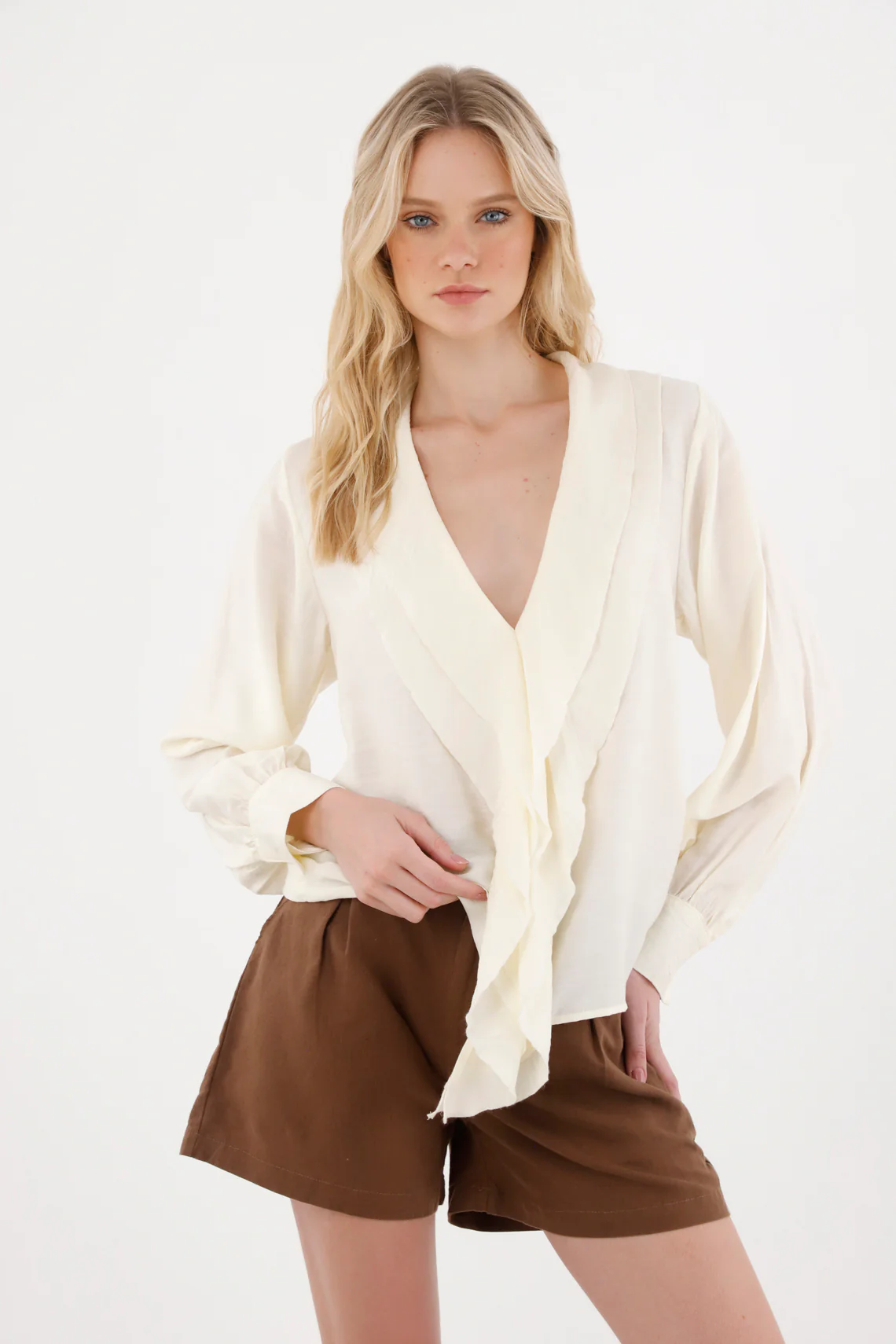 Women's Crudo V-Neck Blouse with Ruffles
