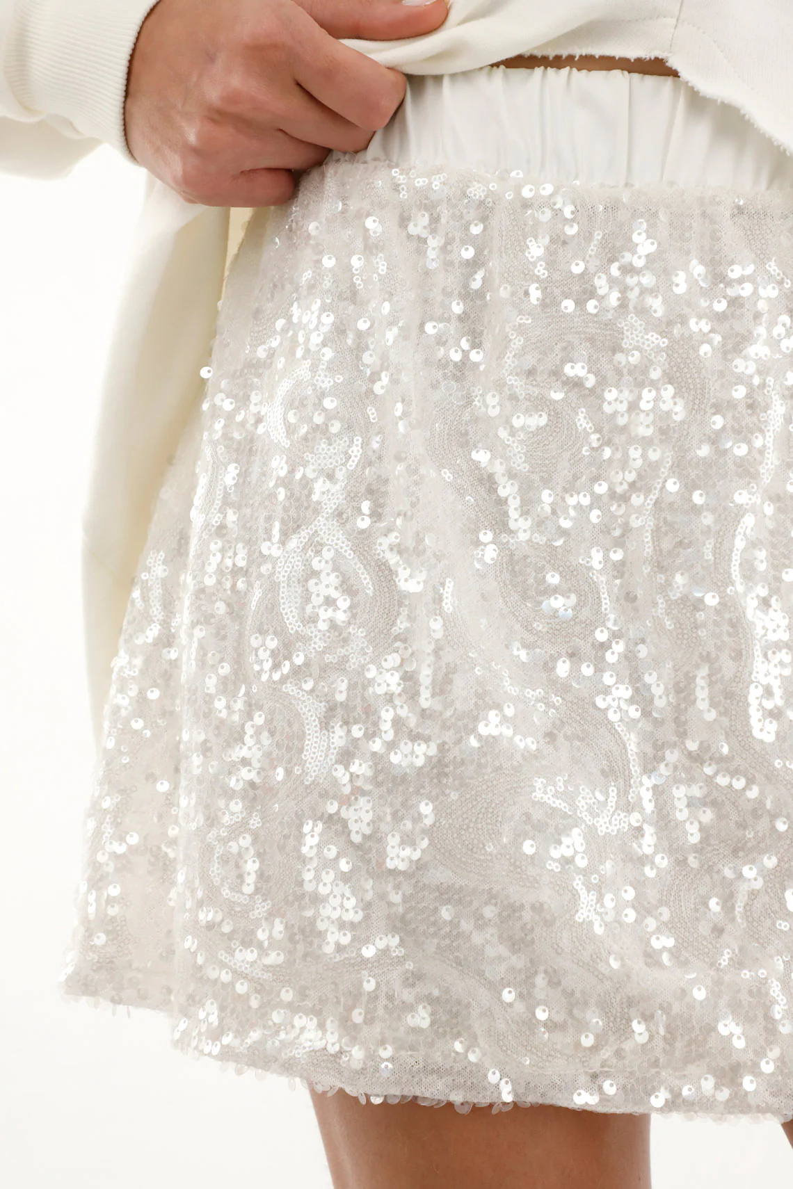 Women's beige sequin design skirt - Image 3