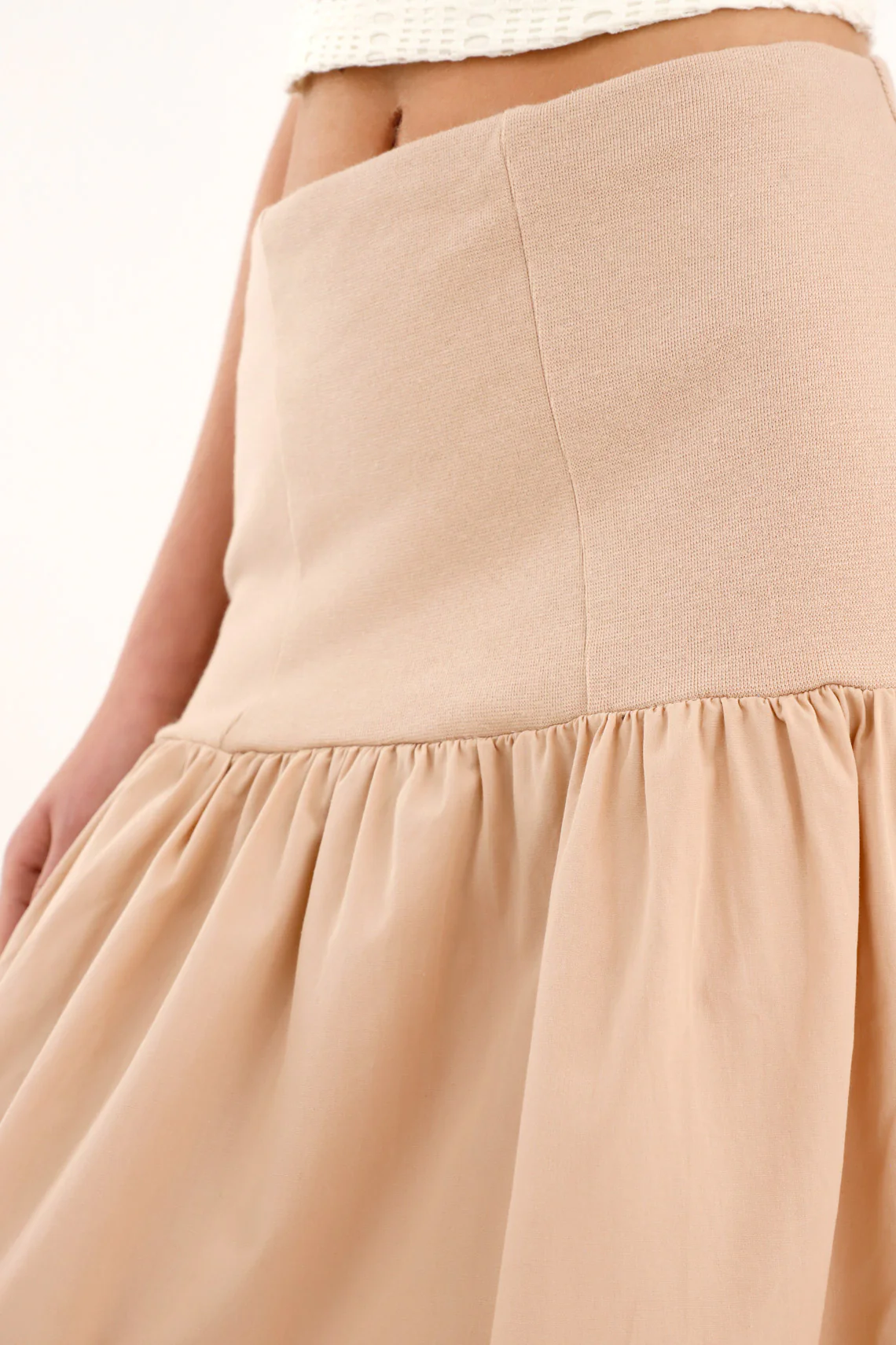 Women's long brown skirt with ribbed waistband - Image 3
