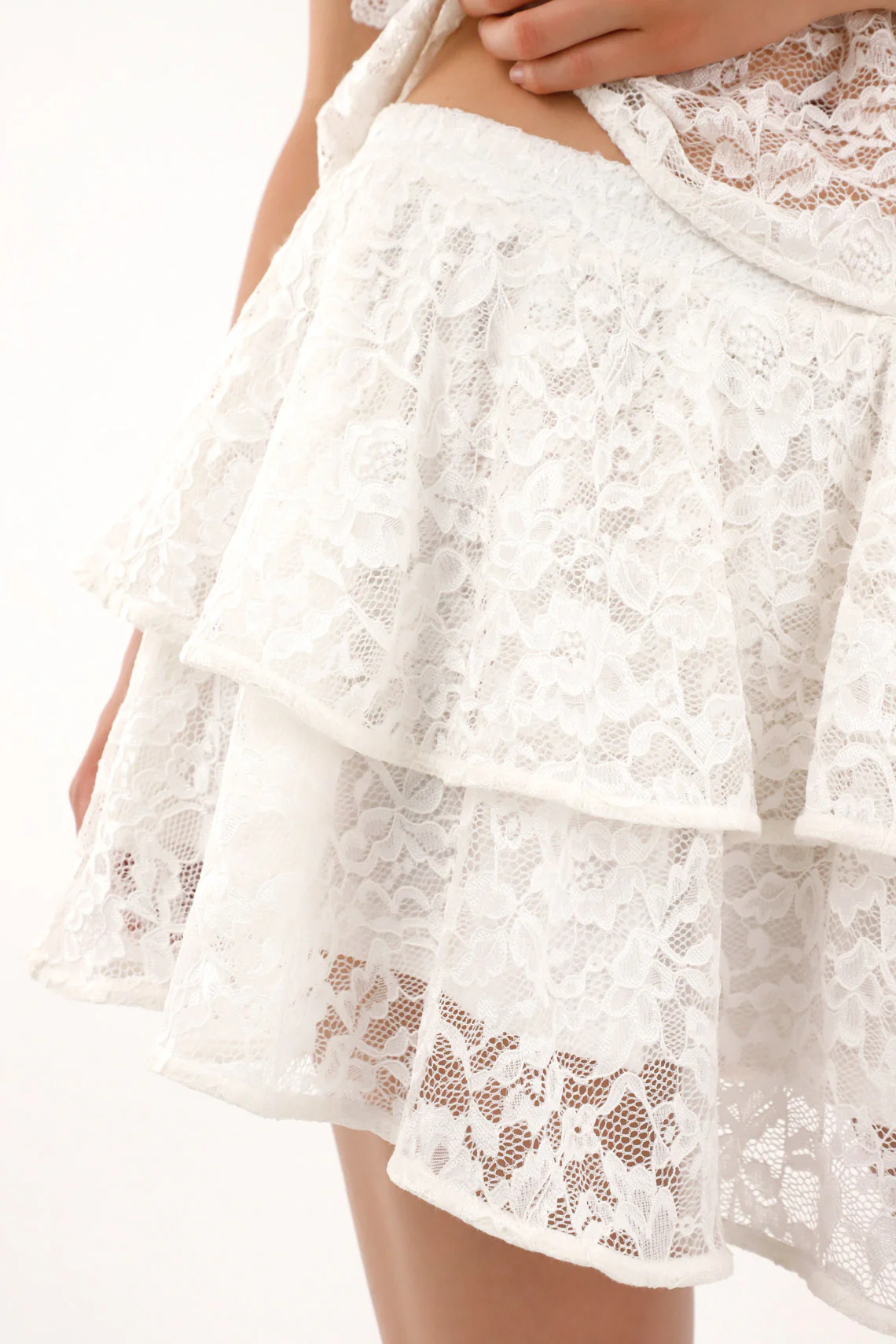 Women's lace skirt with ruffles - Image 3