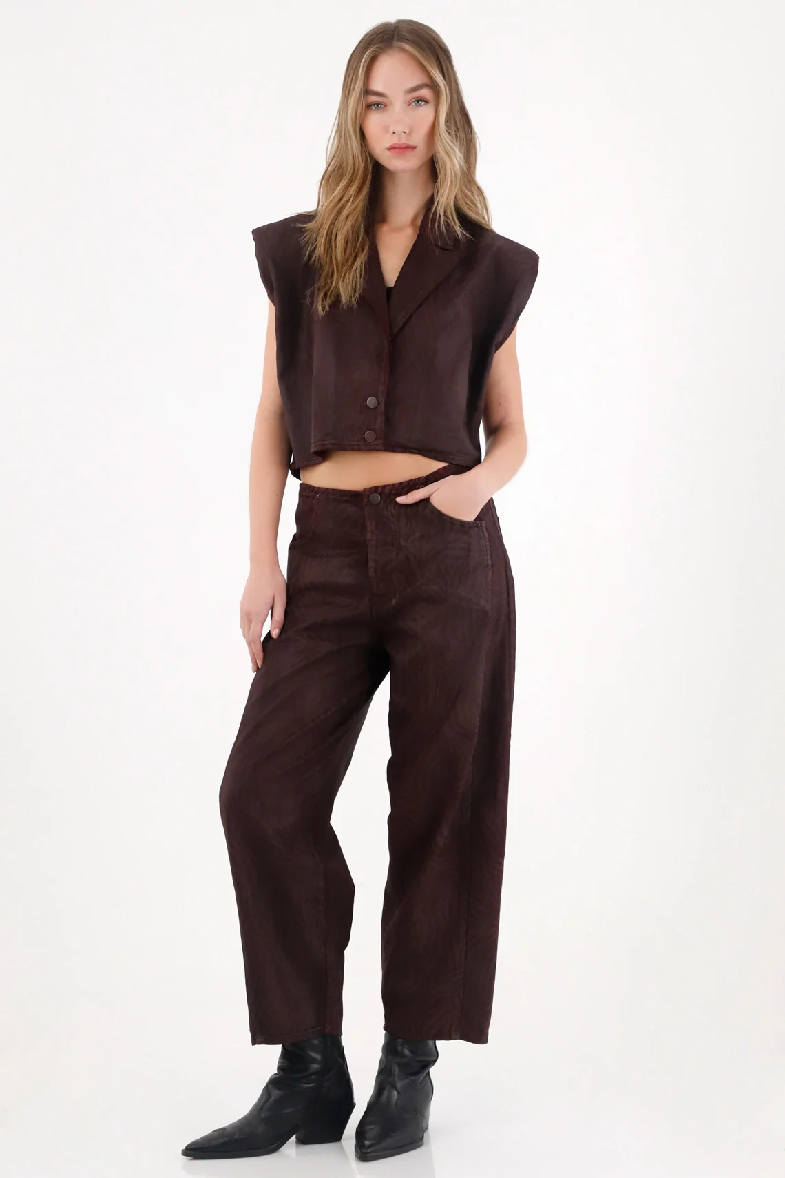 Horseshoe Jean animal print with resin effect for women