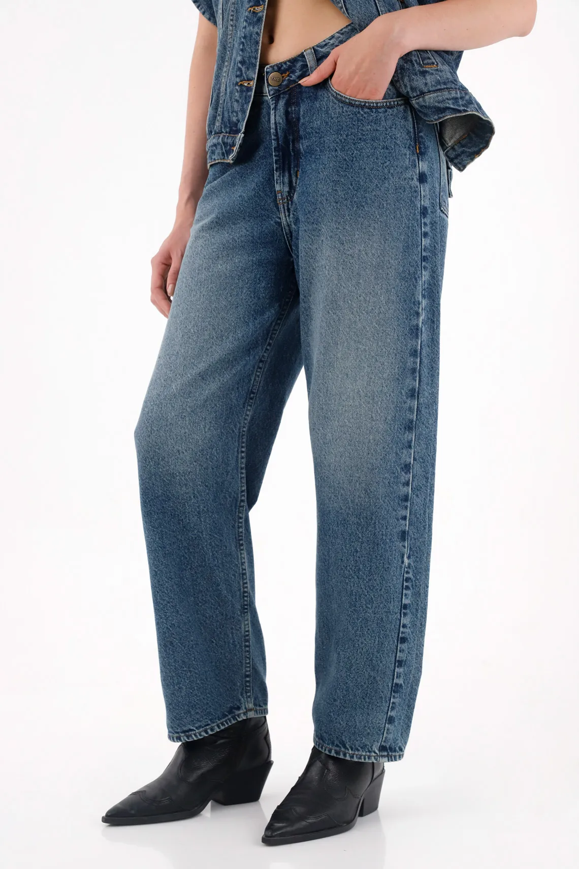 Light Blue V-Waist Jeans for Women - Image 2