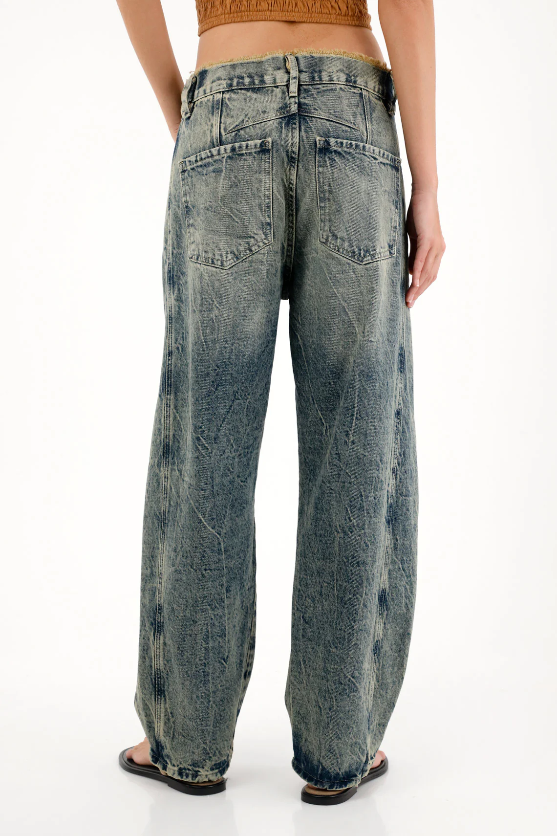 Low-Rise Horseshoe Jeans with Asymmetrical Detail for Women - Image 2