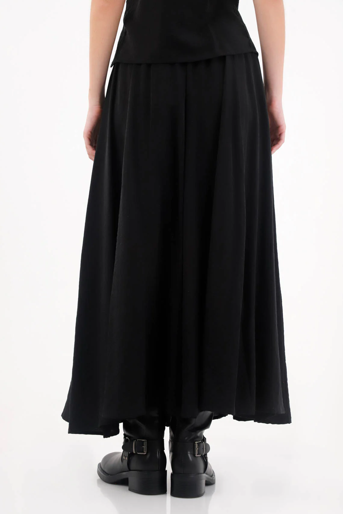 Long black flowy skirt for women - Image 4