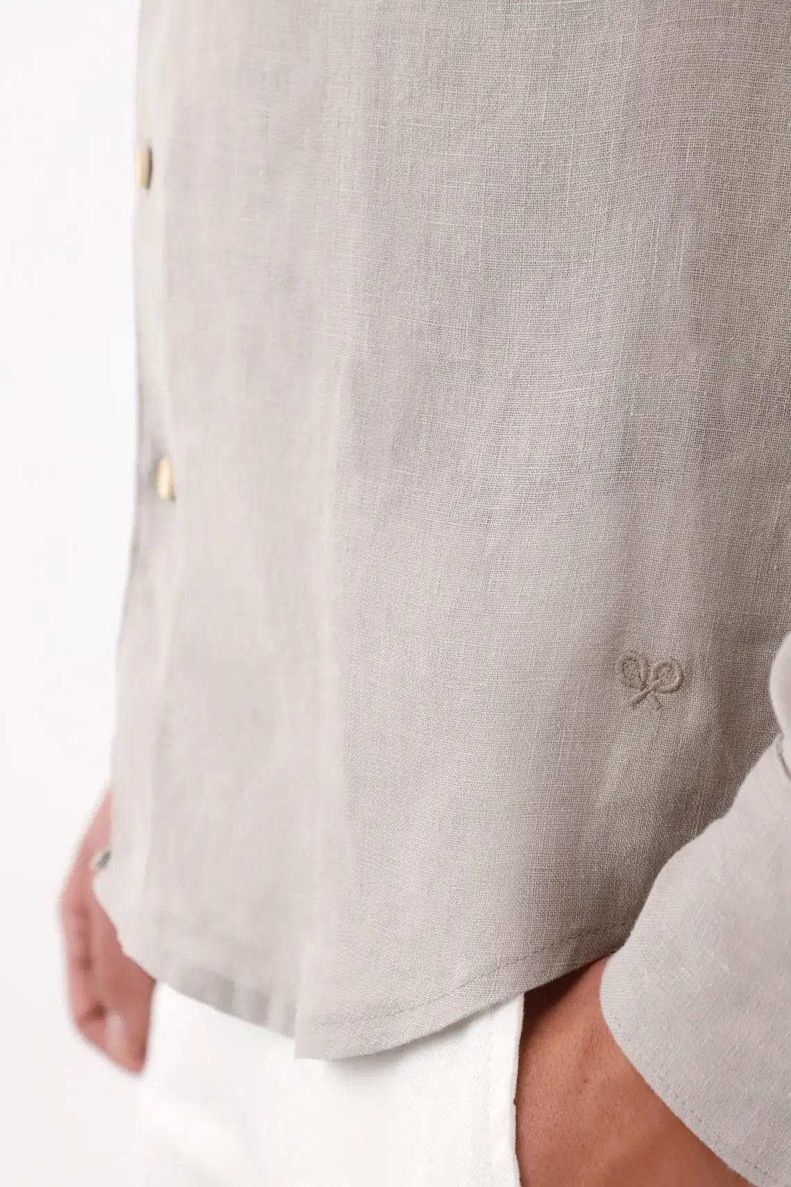 Straight Cut Shirt with Cream Buttons in Light Gray Linen for Men - Image 3