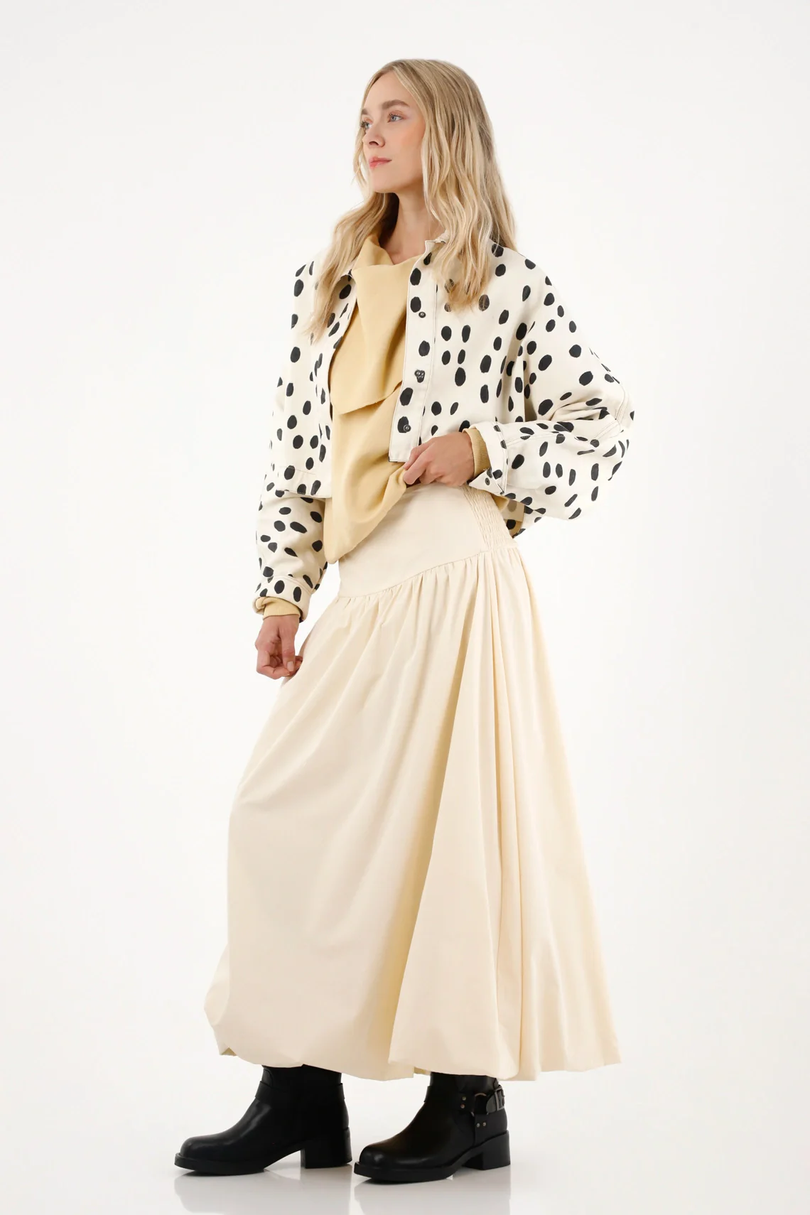 Long Wide Silhouette Skirt Off-White for Women - Image 2