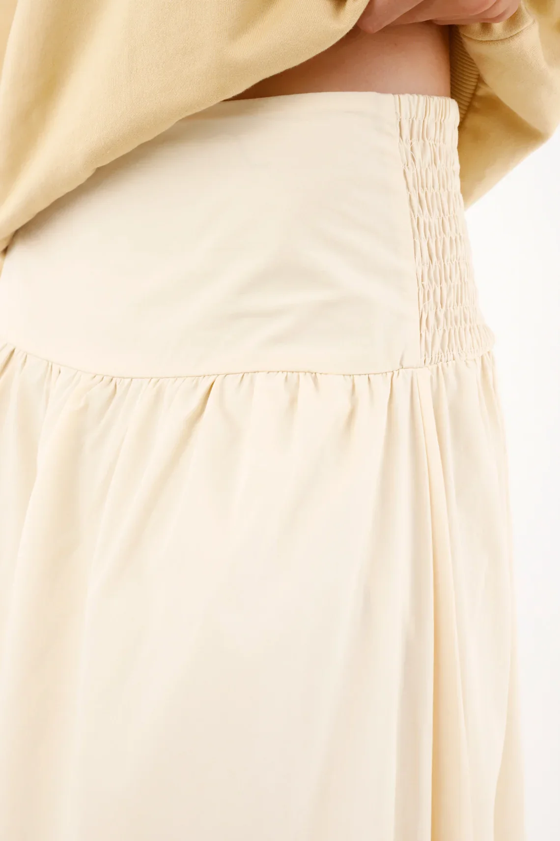 Long Wide Silhouette Skirt Off-White for Women - Image 4
