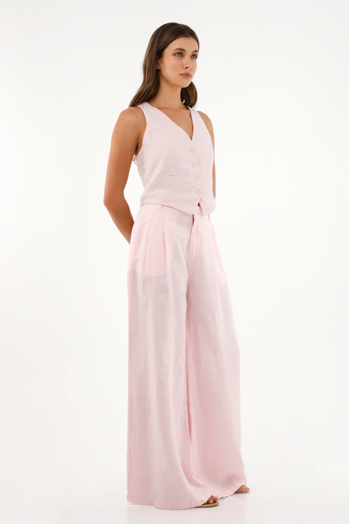 Stylish Women's Vest with Decorative Pockets - Image 2