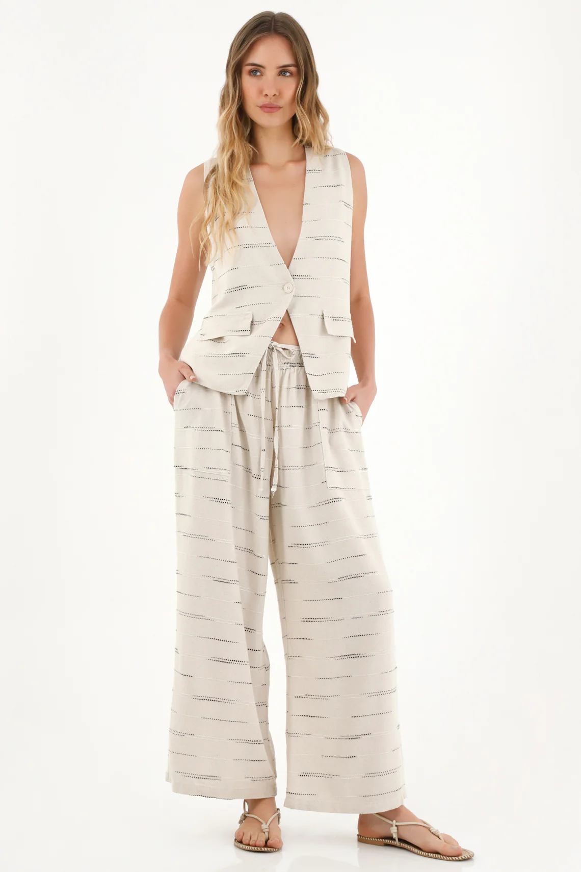 Women's Embroidered Detail Vest - Image 2