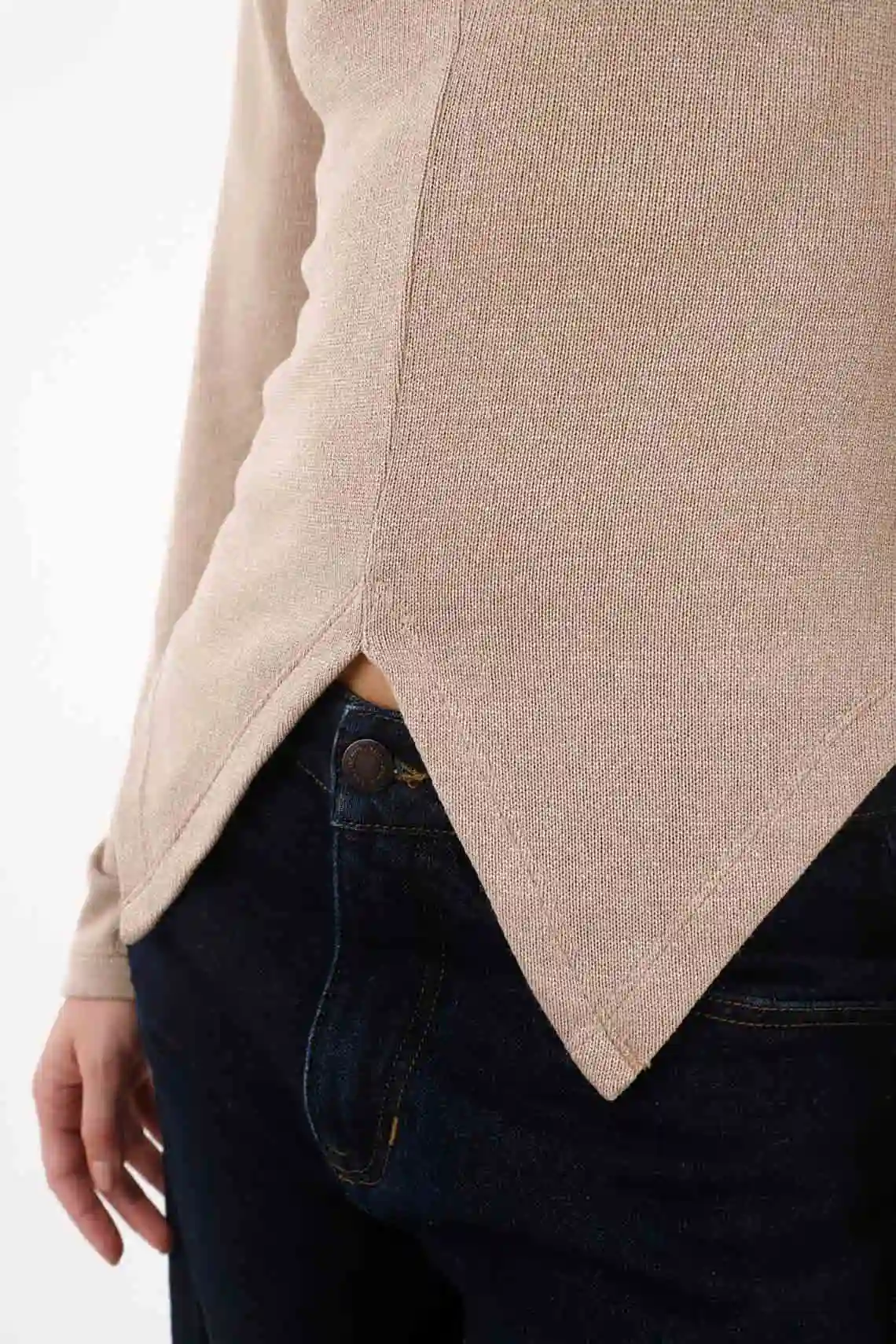 Off-white turtleneck T-shirt for women - Image 3