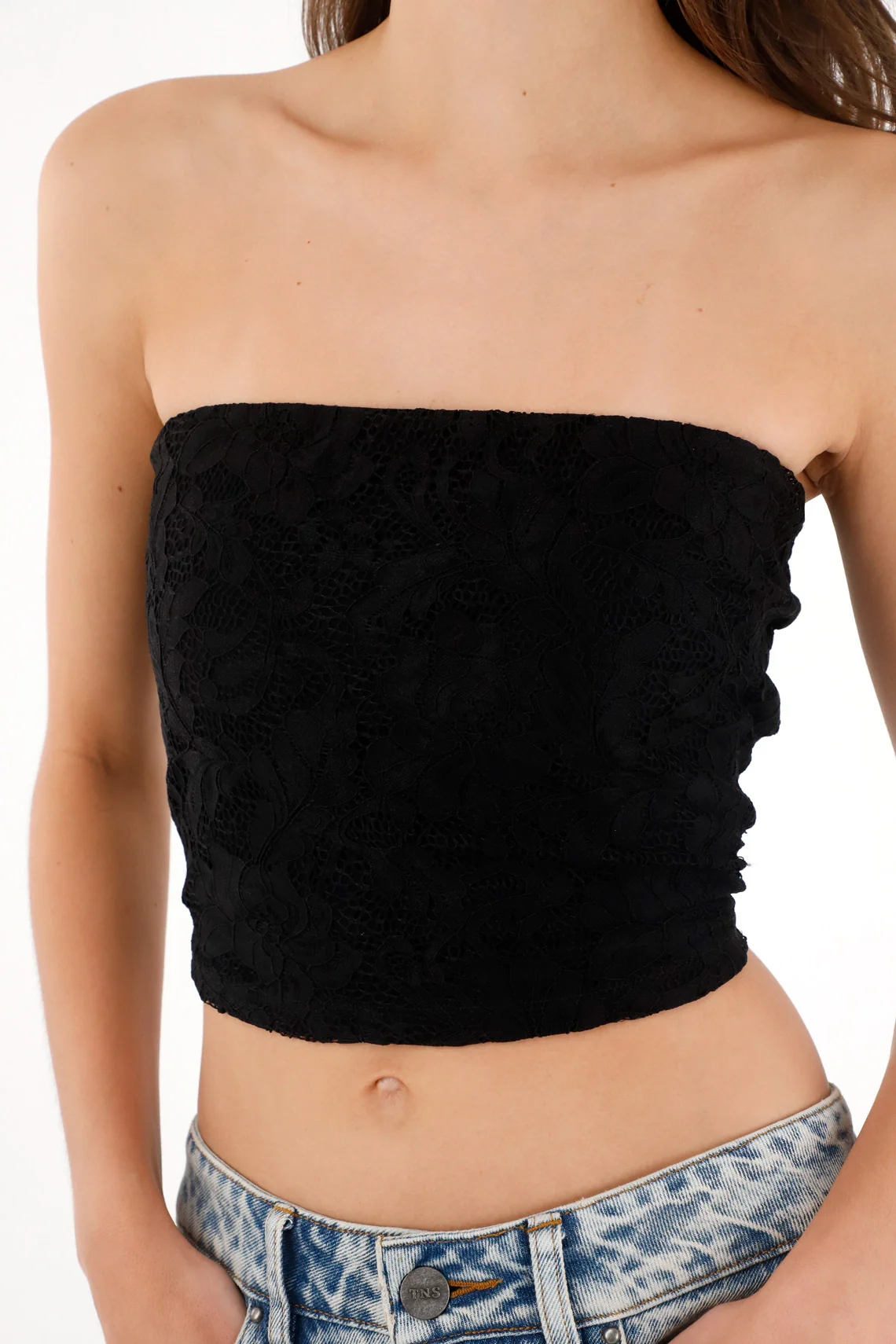 Women's black lace strapless crop top - Image 3