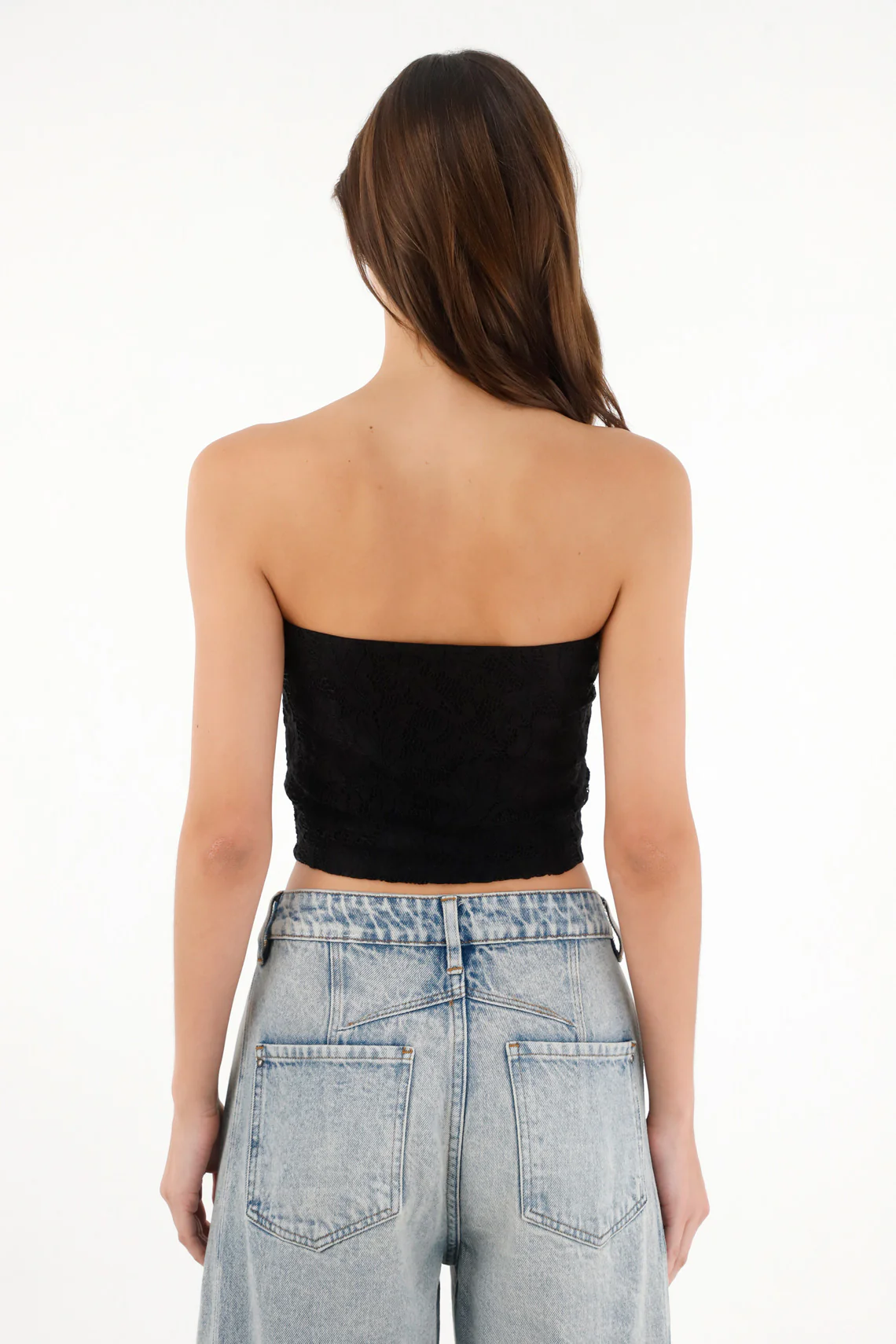 Women's black lace strapless crop top - Image 4