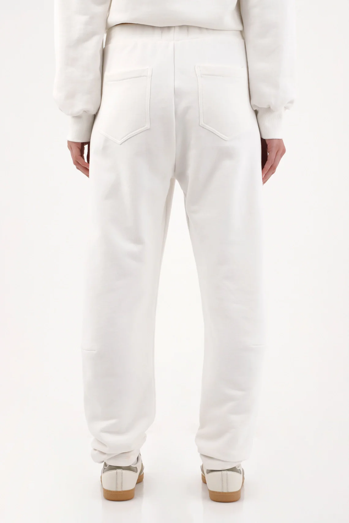 White Relaxed Fit Cotton Pants for Women with Curved Pockets - Image 4