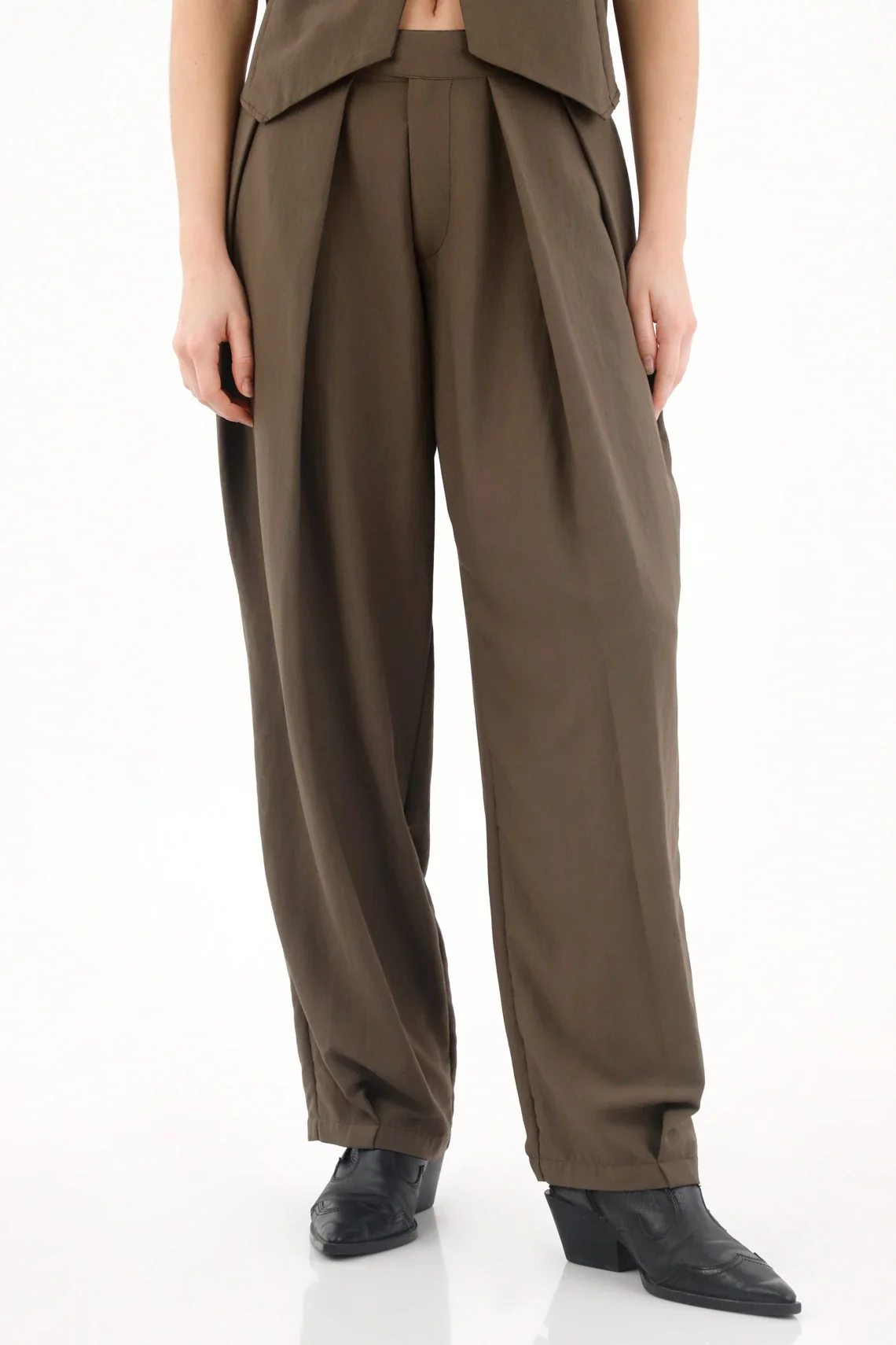 Women’s Olive Green Wide Leg Pants with Defined Pleats - Image 2